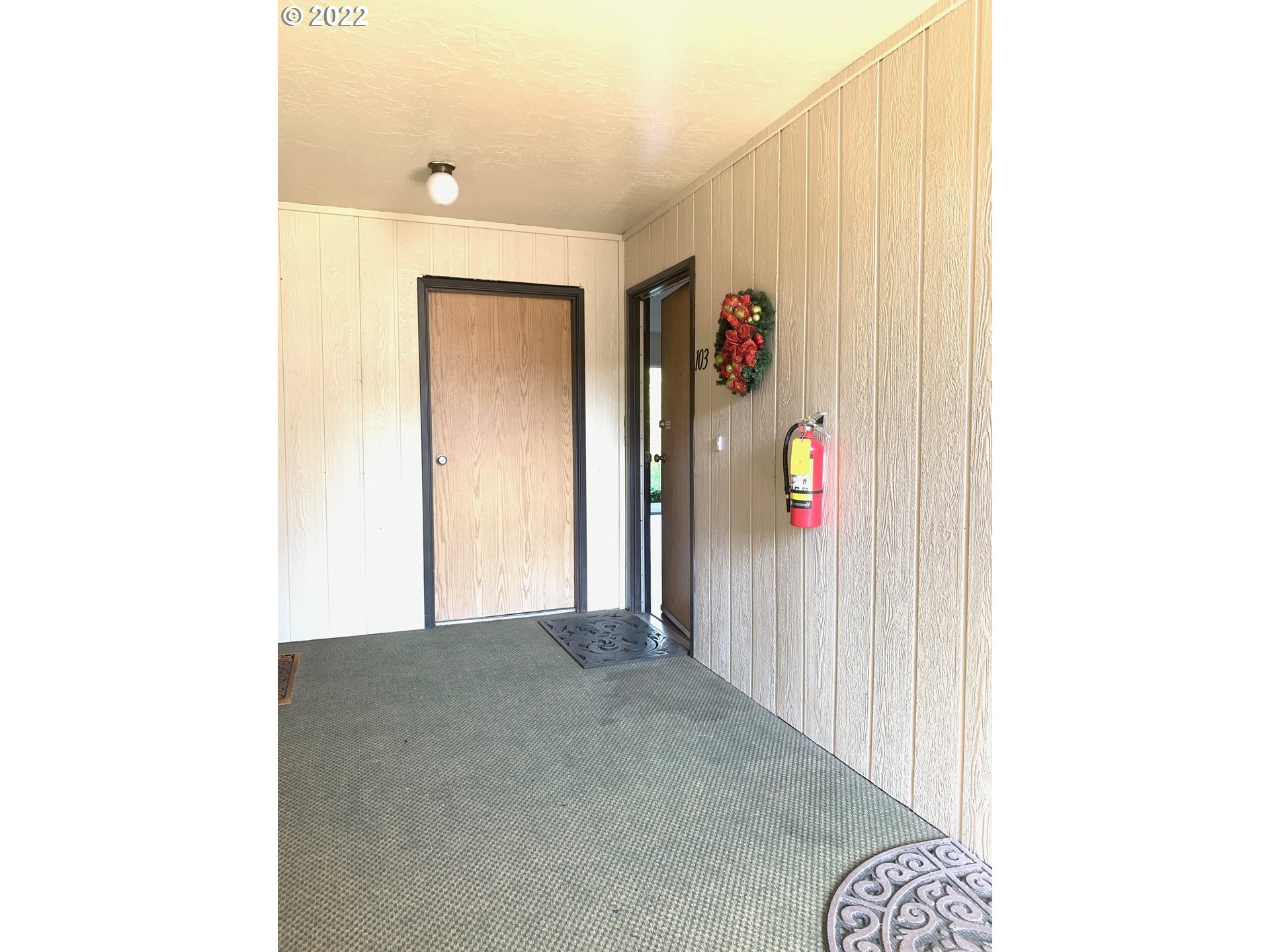 11040 Southwest Greenburg Road, Unit 103 Tigard, OR 97223 - Photo 3 of 22 Gallery Image 3