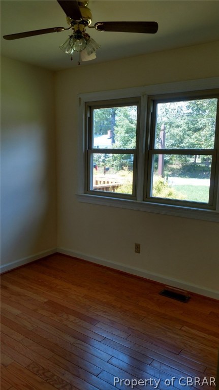 3318 Pine Grove Road Gloucester, VA 23061 - Photo 5 of 11 Gallery Image 5