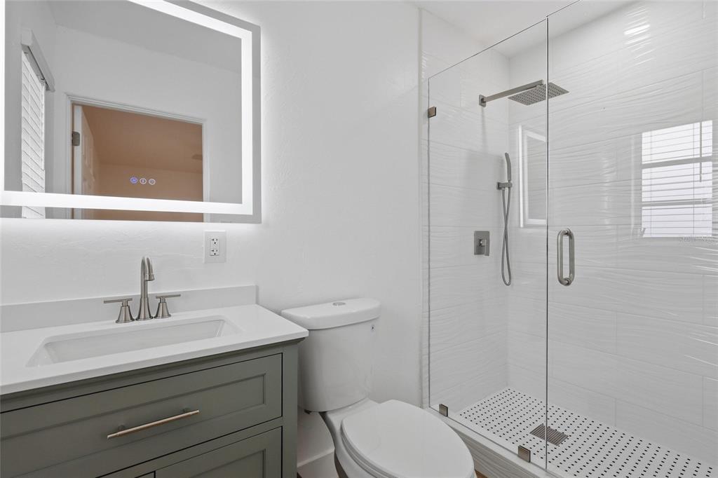 305 Glen Oak Road Venice, FL 34293 - Photo 14 of 25