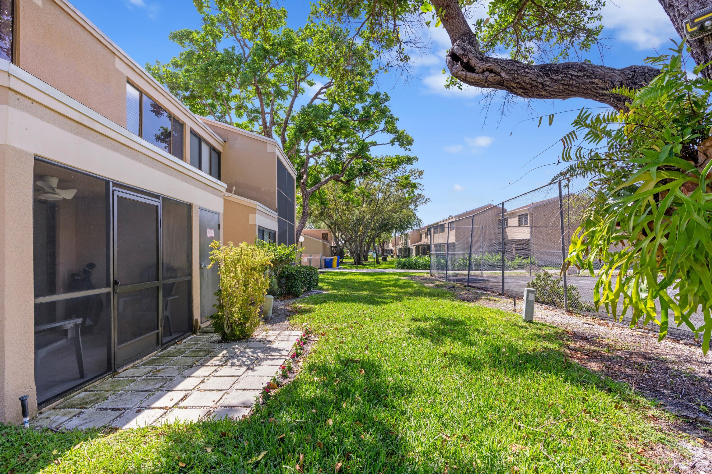 1121 Northwest 13th Street, Unit 3 Boca Raton, FL 33486 - Photo 16 of 37 Backyard