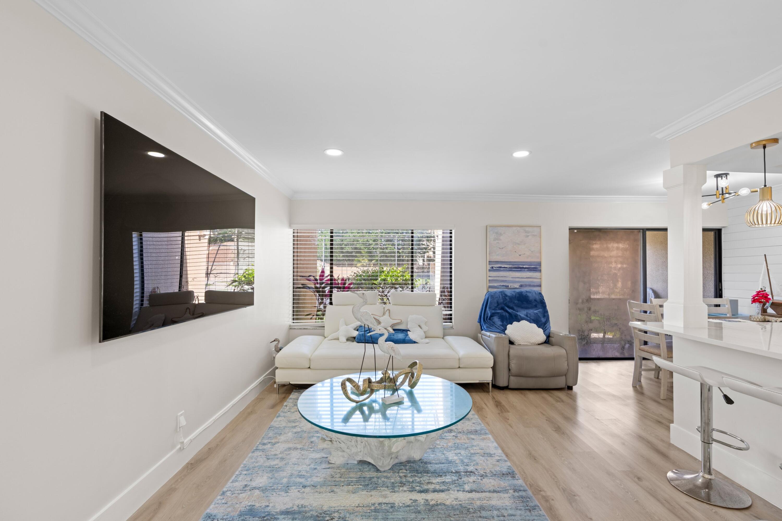 1121 Northwest 13th Street, Unit 3 Boca Raton, FL 33486 - Photo 4 of 37 Living Room
