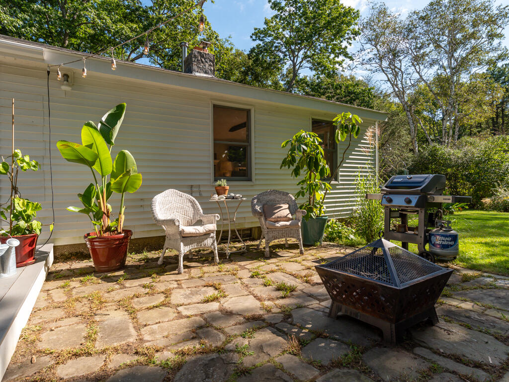 1191 Shore Road Cape Elizabeth, ME 04107 - Photo 39 of 43 Patio
