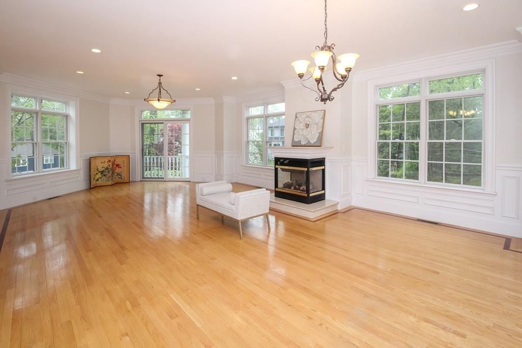 39 Denton Road Wellesley, MA 02482 - Photo 4 of 23