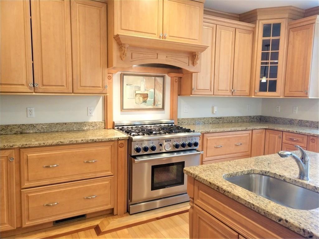 39 Denton Road Wellesley, MA 02482 - Photo 7 of 23