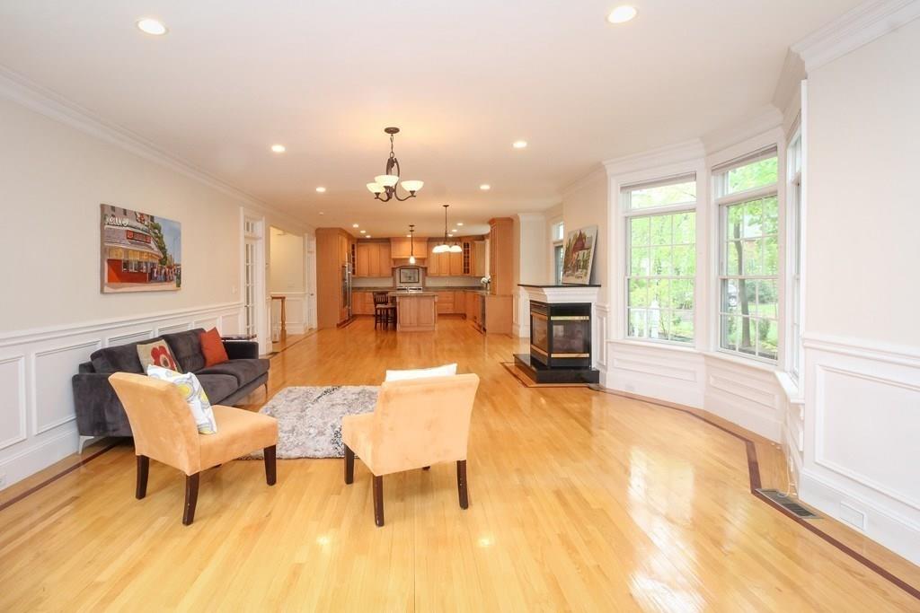 39 Denton Road Wellesley, MA 02482 - Photo 8 of 23