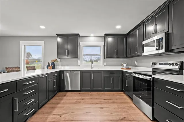 $685,000 | 19985 West 199th Street, Spring Hill, KS 66083