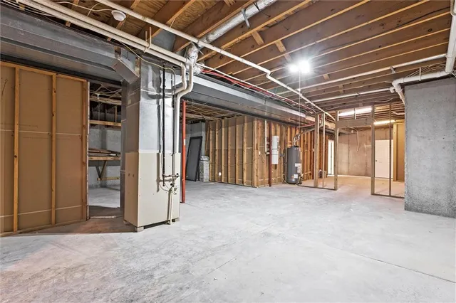 $685,000 | 19985 West 199th Street, Spring Hill, KS 66083