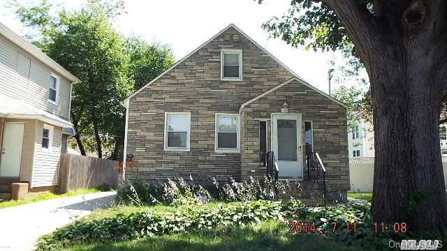 8 Raleigh Place Roosevelt, NY 11575 - Photo 1 of 1 Gallery Image 1