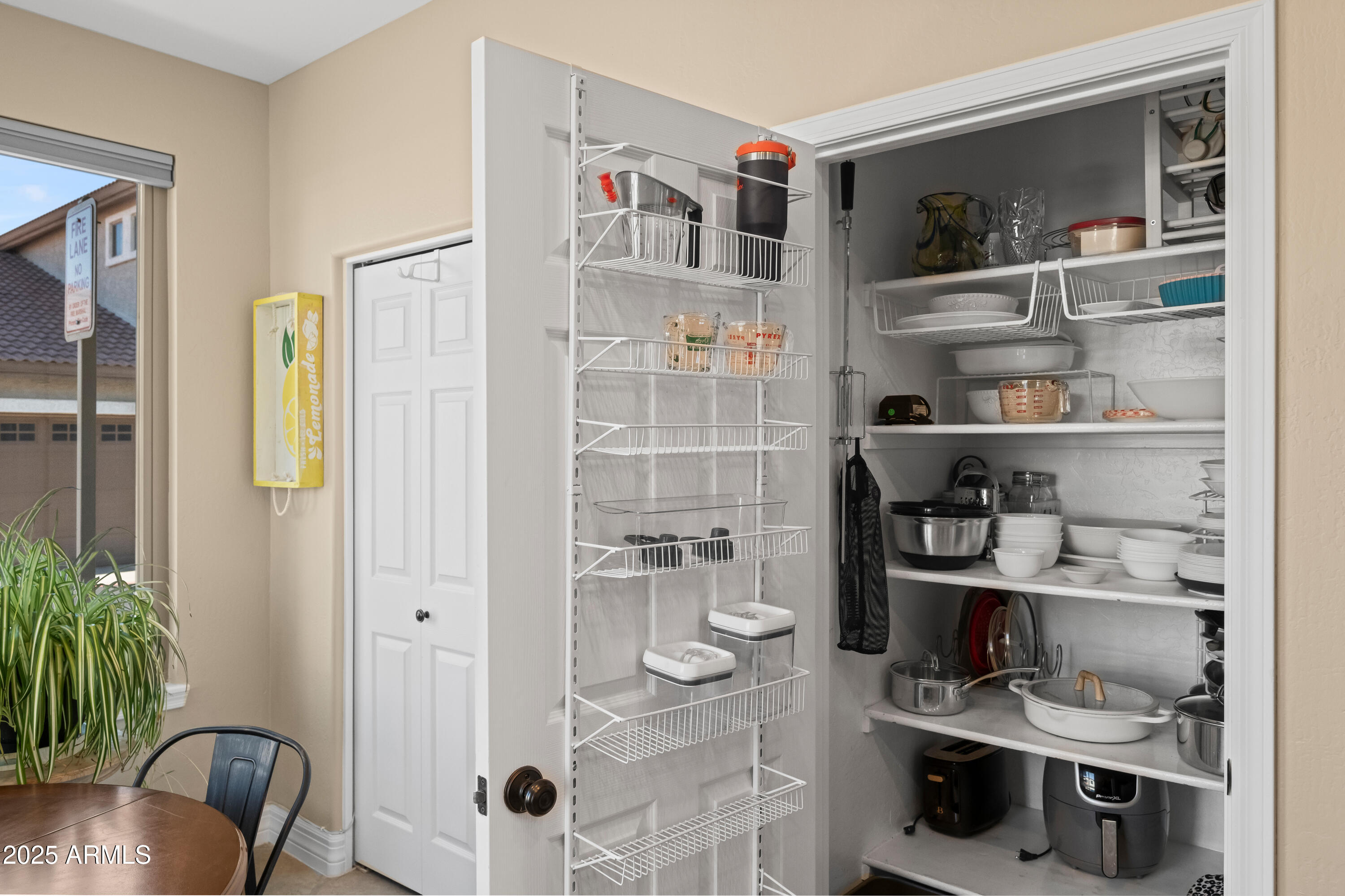 1024 East Frye Road, Unit 1093 Phoenix, AZ 85048 - Photo 11 of 38 Large Pantry Space