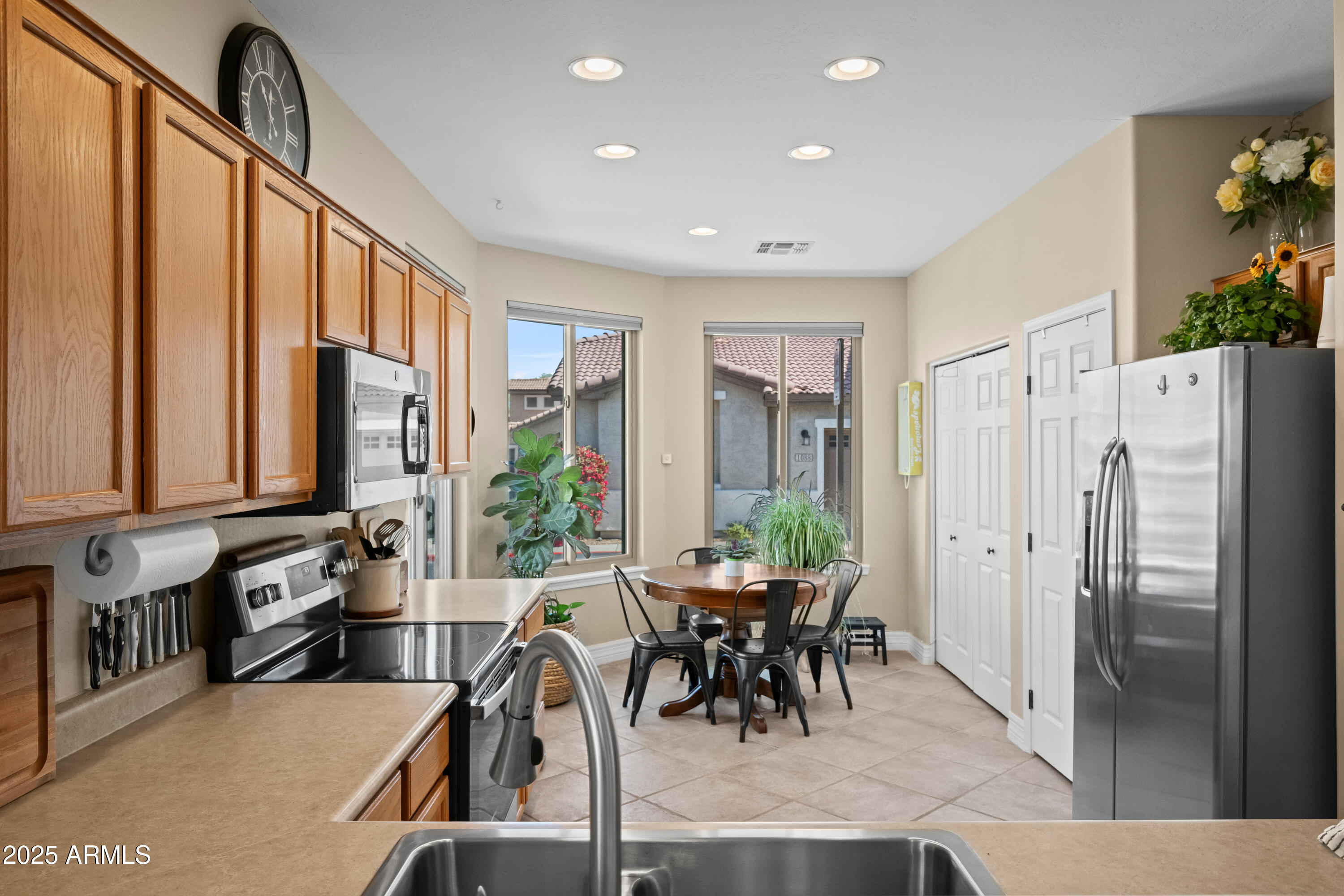 1024 East Frye Road, Unit 1093 Phoenix, AZ 85048 - Photo 13 of 38 Kitchen