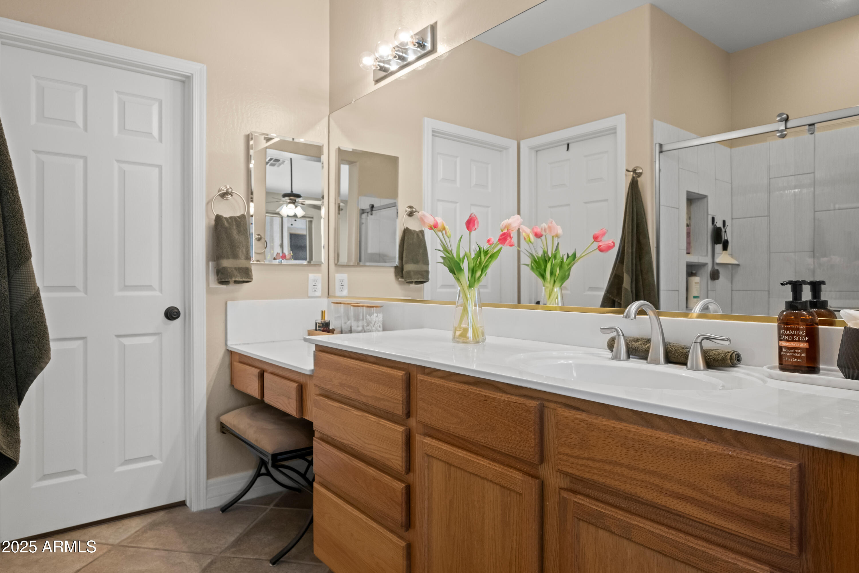 1024 East Frye Road, Unit 1093 Phoenix, AZ 85048 - Photo 18 of 38 Master Bath