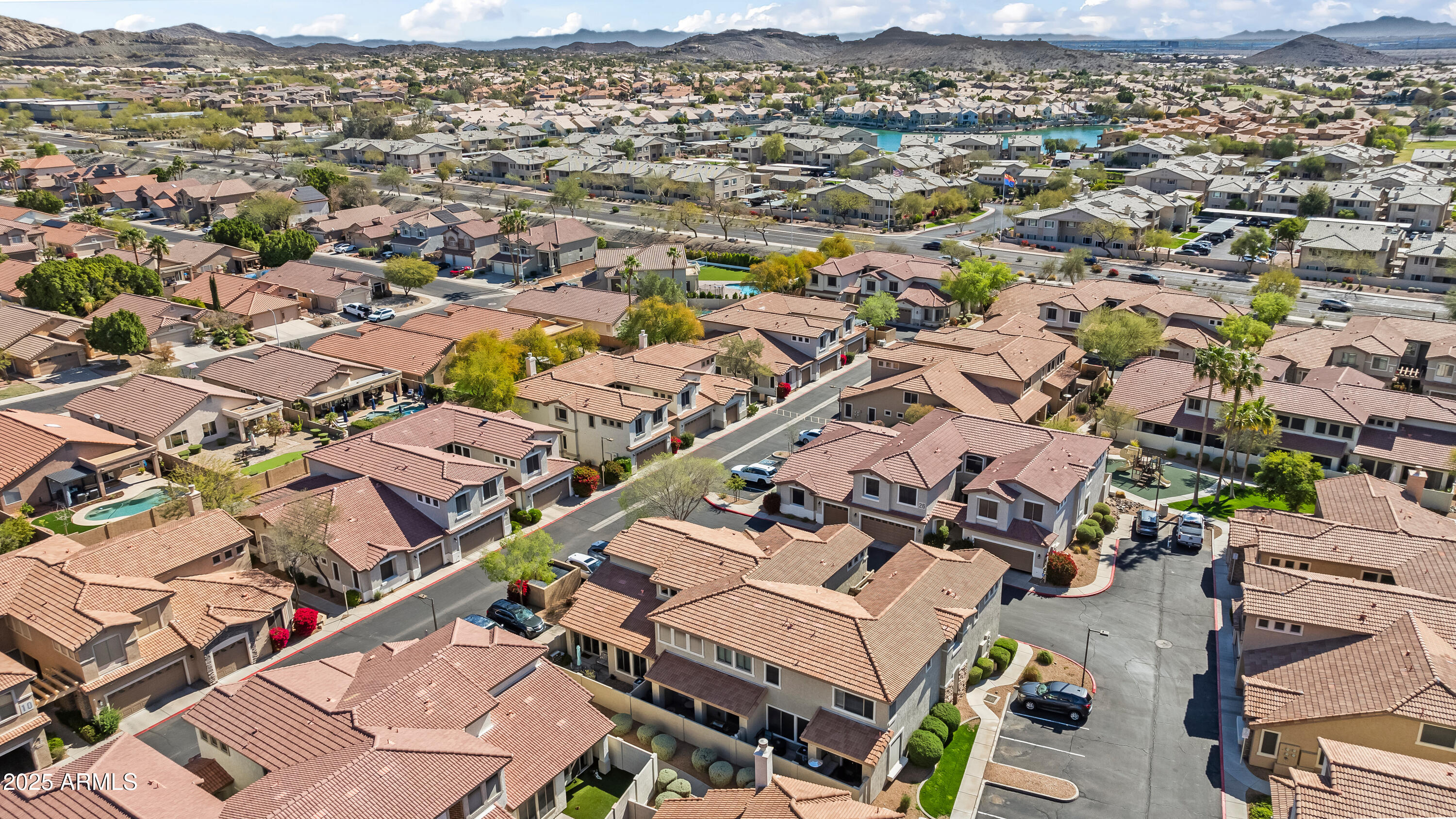1024 East Frye Road, Unit 1093 Phoenix, AZ 85048 - Photo 32 of 38 Beautiful community spaces