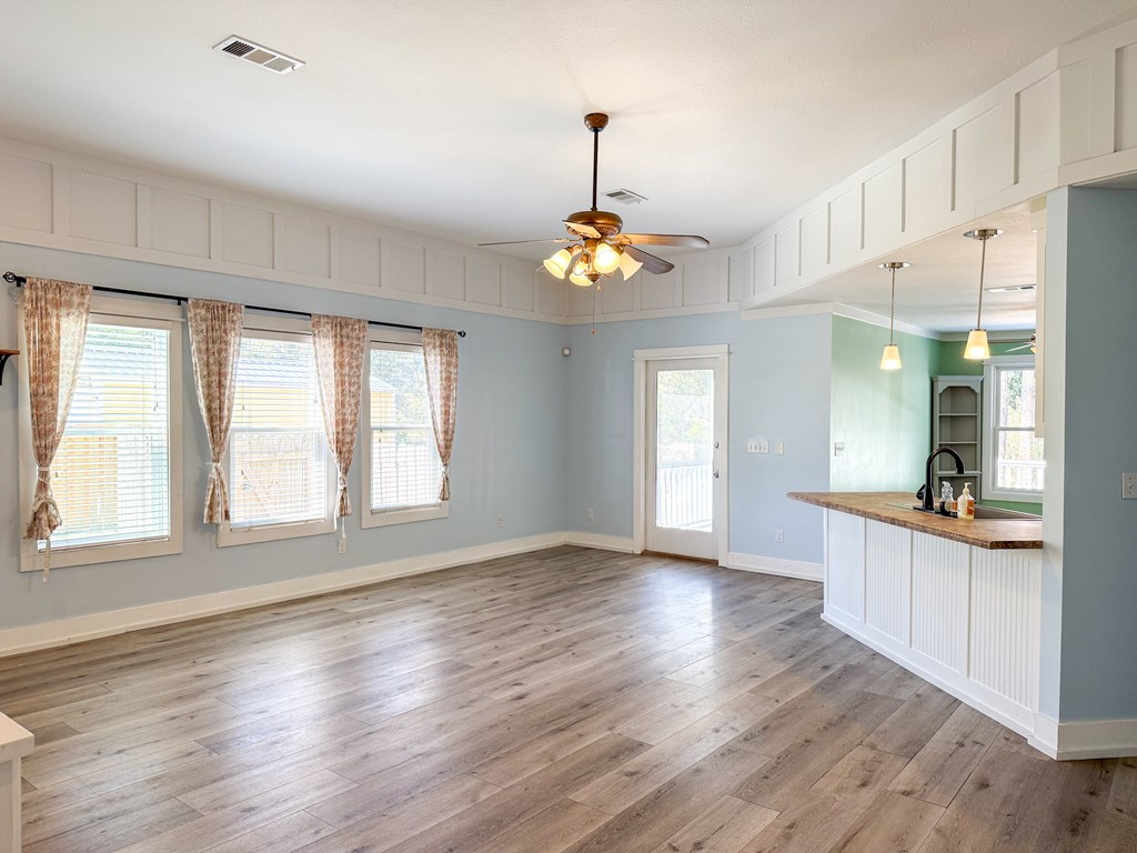 119 Old Ferry Dock Road Eastpoint, FL 32328 - Photo 11 of 48 Gallery Image 11