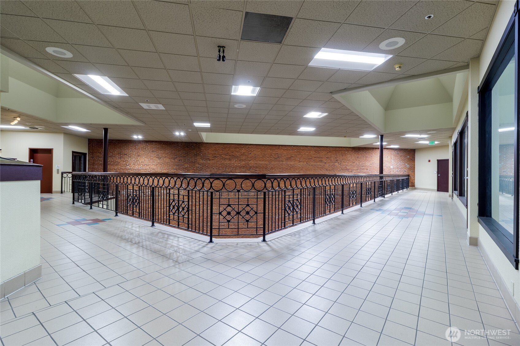 38 East Main Street Walla Walla, WA 99362 - Photo 23 of 24 a view of a hallway