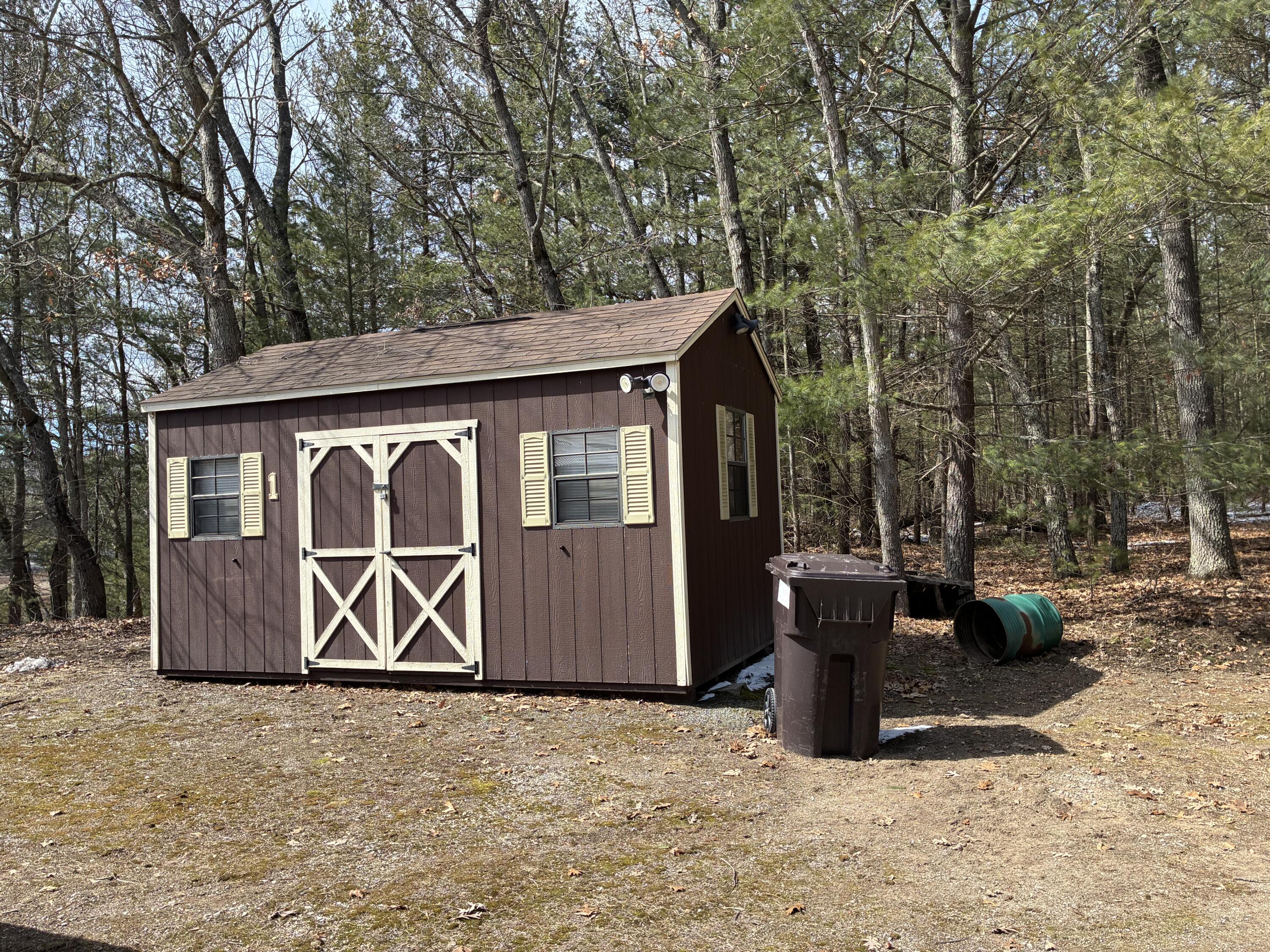 7451 West 76th Street Baldwin, MI 49304 - Photo 5 of 34 IMG_0122