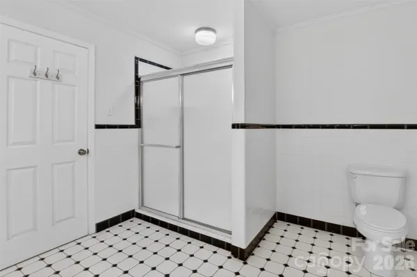 $329,000 | 46 Pinecrest Avenue, Great Falls, SC 29055