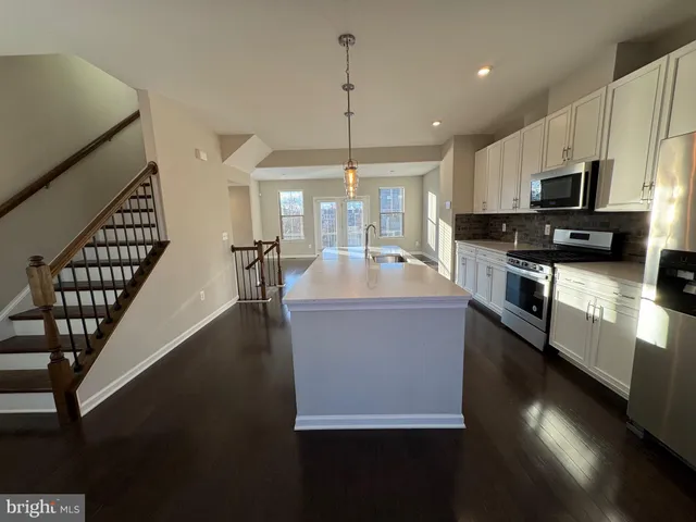 $3,300 | 120 Tolocka Terrace Northeast, Leesburg, VA 20176