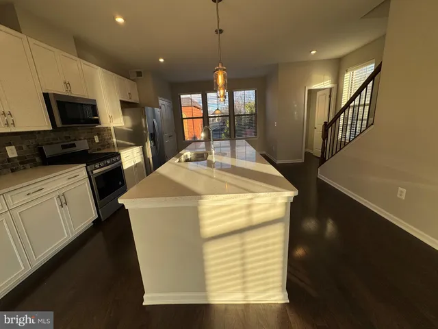 $3,300 | 120 Tolocka Terrace Northeast, Leesburg, VA 20176