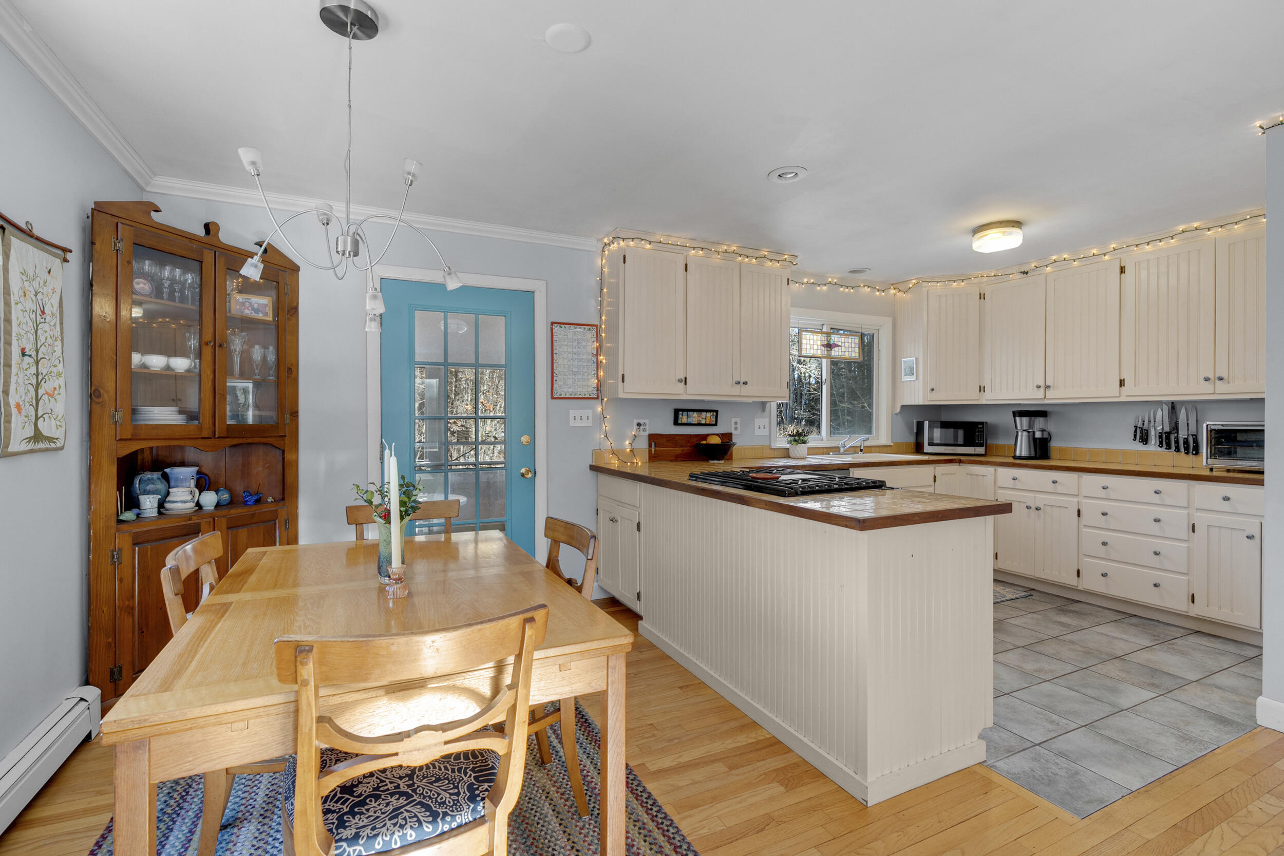 52 Birch Point Freeport, ME 04032 - Photo 4 of 40 11_52birchpoint-1