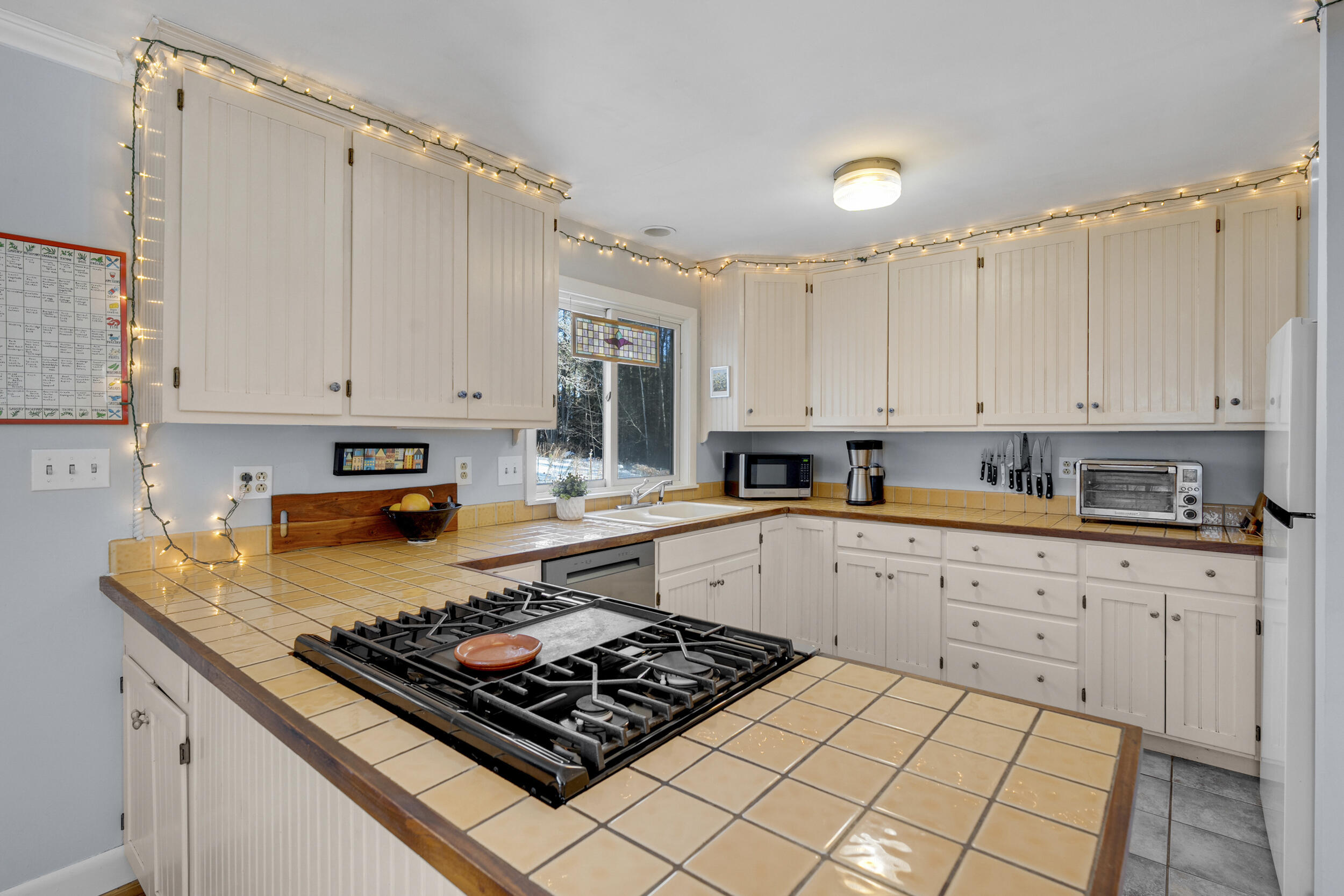 52 Birch Point Freeport, ME 04032 - Photo 5 of 40 12_52birchpoint-2