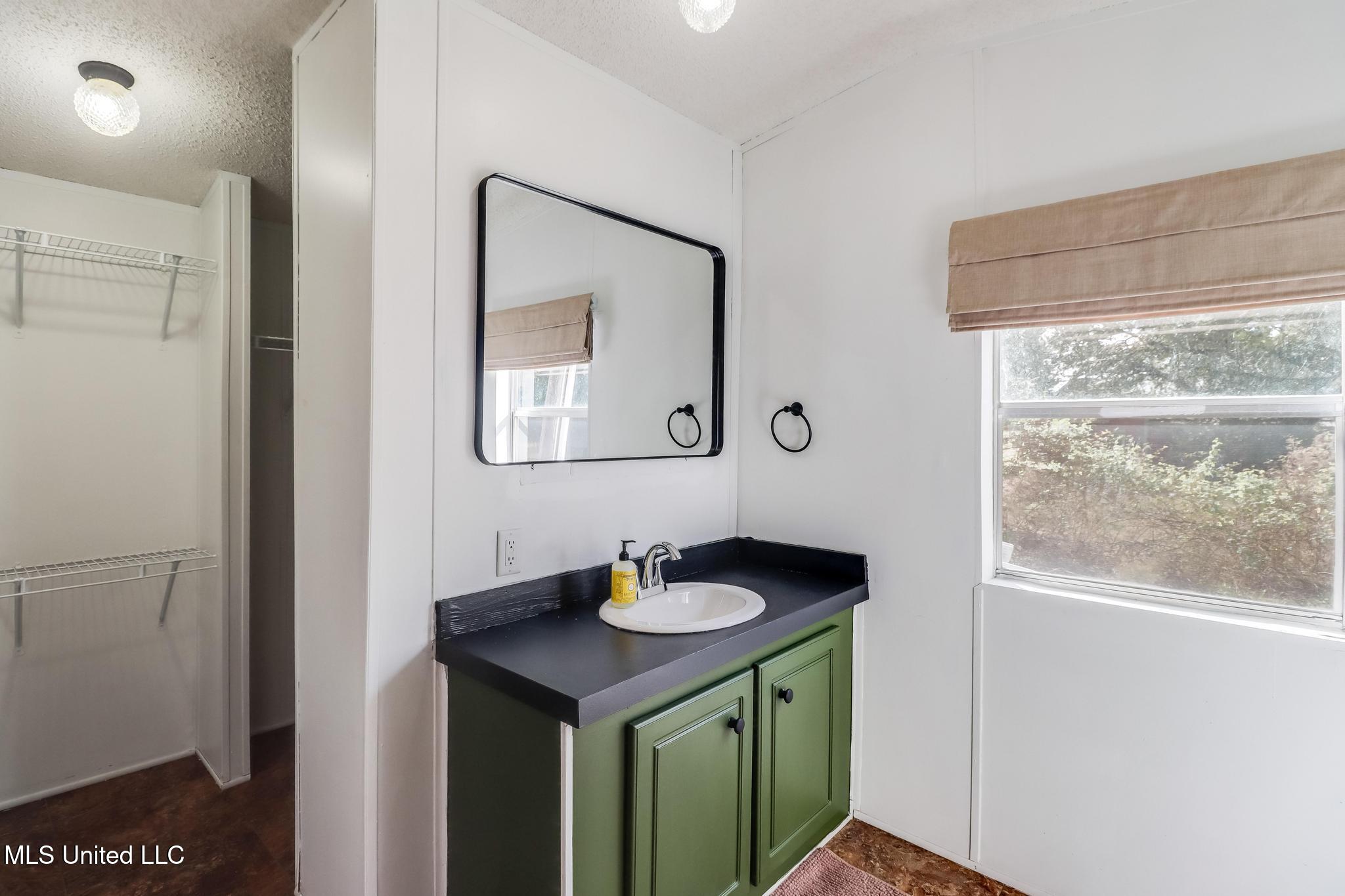 11300 Max Bryant Road Moss Point, MS 39562 - Photo 13 of 26 Photo Dec 08 2025, 12 11 59 PM (1)