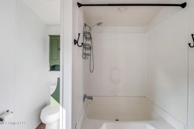 $1,800 | 11300 Max Bryant Road, Moss Point, MS 39562