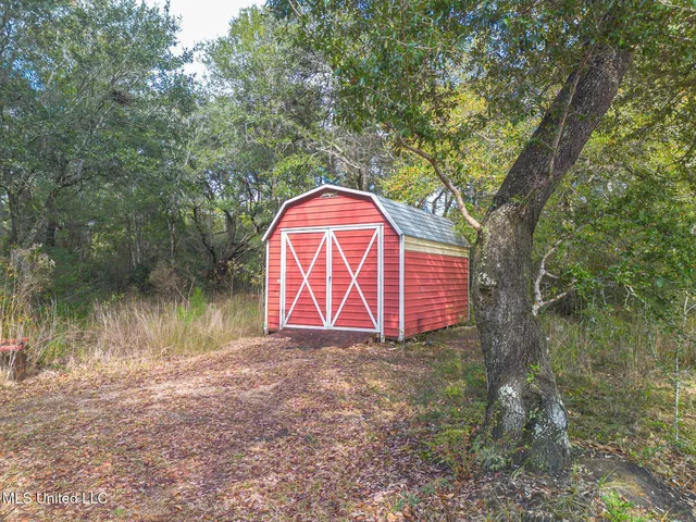 $1,800 | 11300 Max Bryant Road, Moss Point, MS 39562