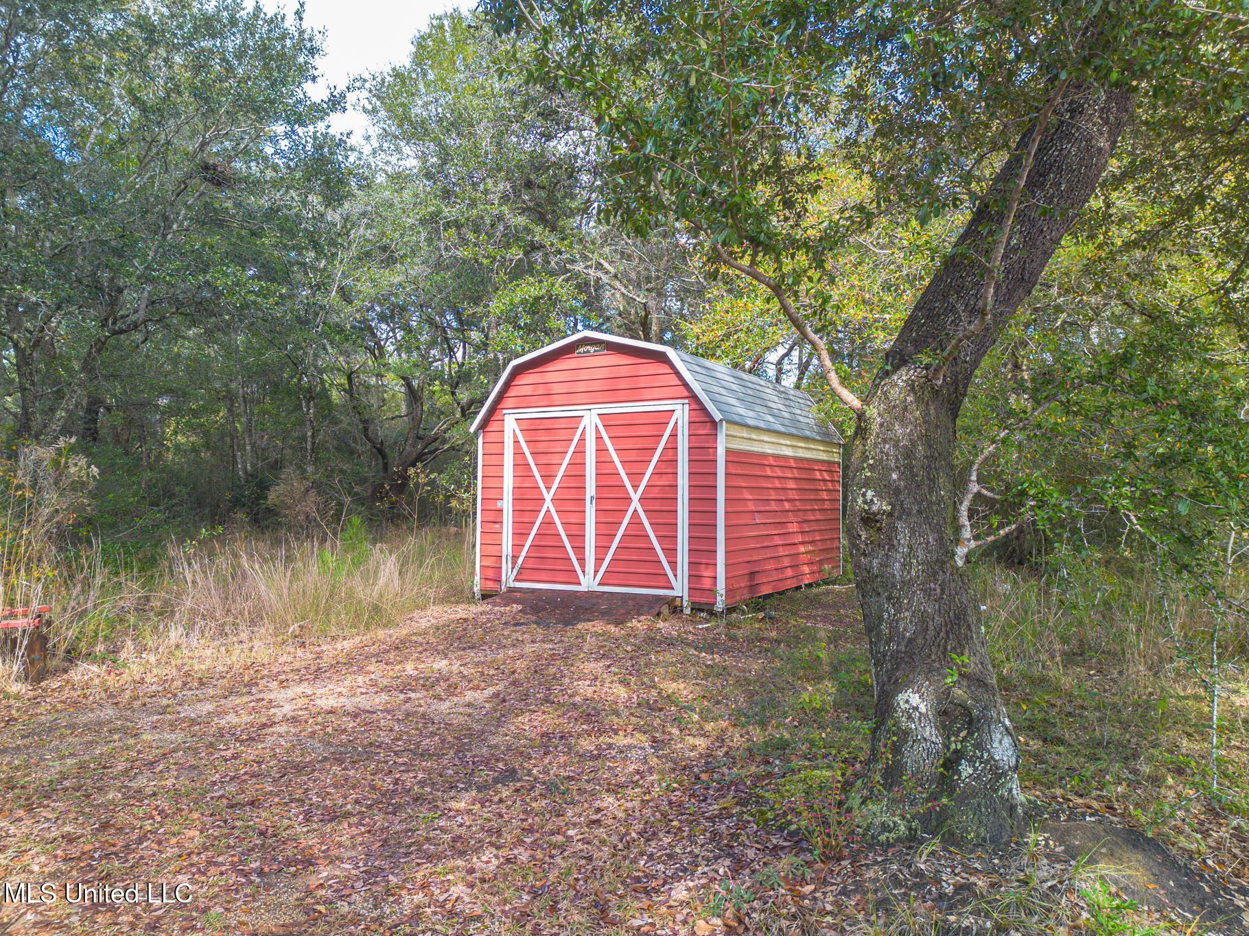 11300 Max Bryant Road Moss Point, MS 39562 - Photo 16 of 26 1-8