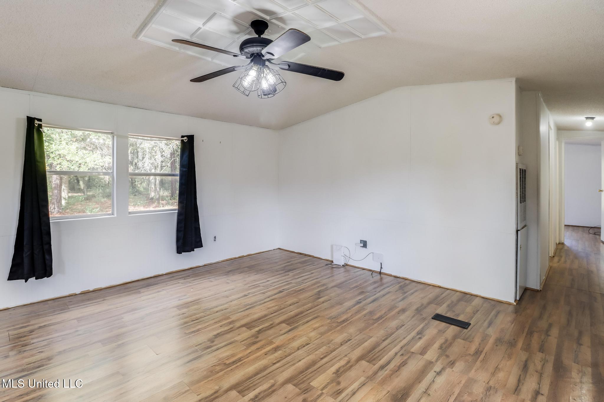 11300 Max Bryant Road Moss Point, MS 39562 - Photo 4 of 26 Photo Dec 08 2025, 12 08 05 PM (2)