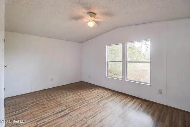 $1,800 | 11300 Max Bryant Road, Moss Point, MS 39562