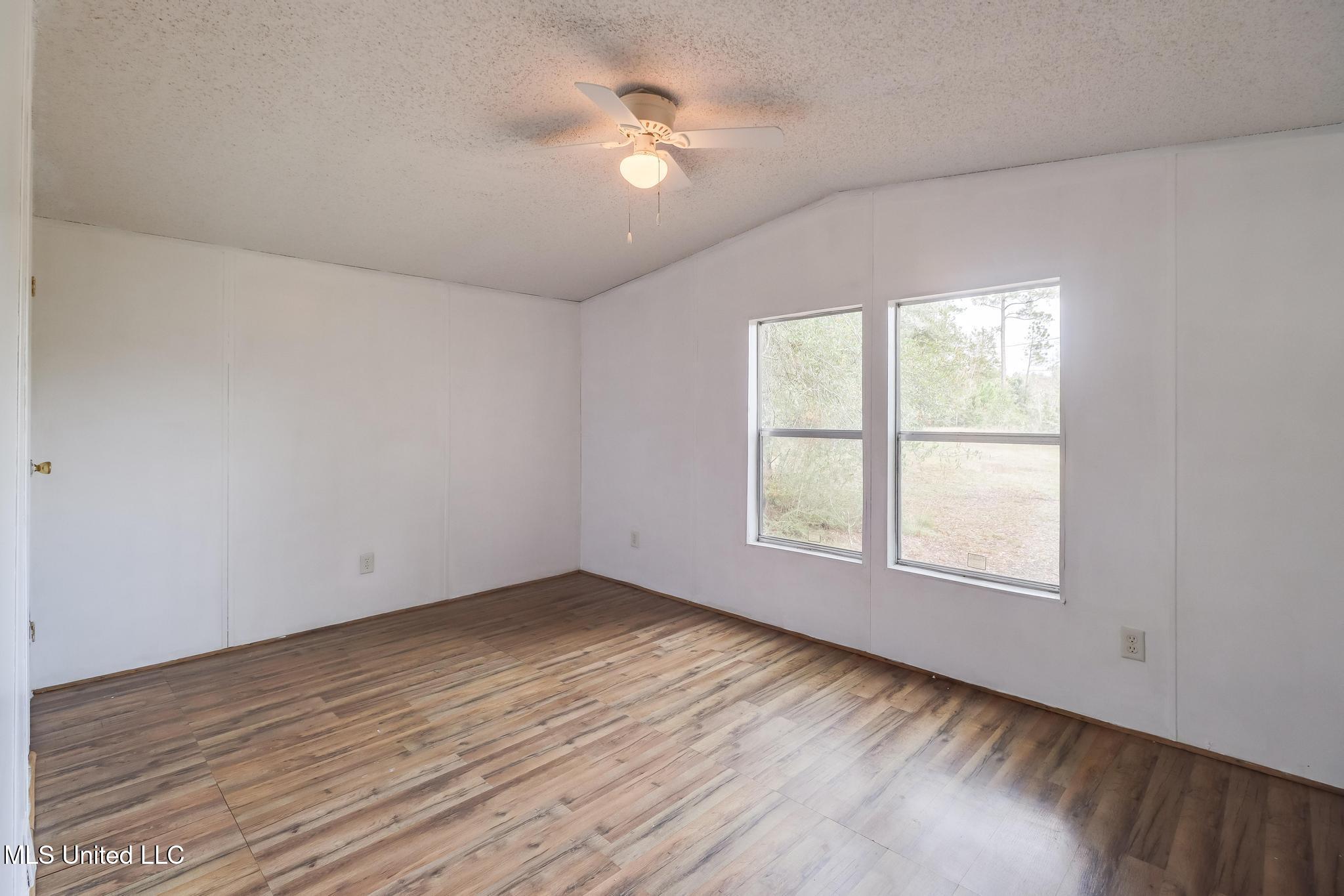 11300 Max Bryant Road Moss Point, MS 39562 - Photo 7 of 26 Photo Dec 08 2025, 12 14 47 PM (2)