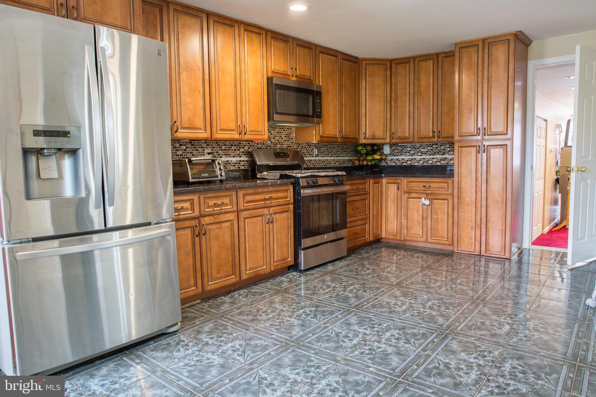 11705 Gail Street Silver Spring, MD 20902 - Photo 7 of 27