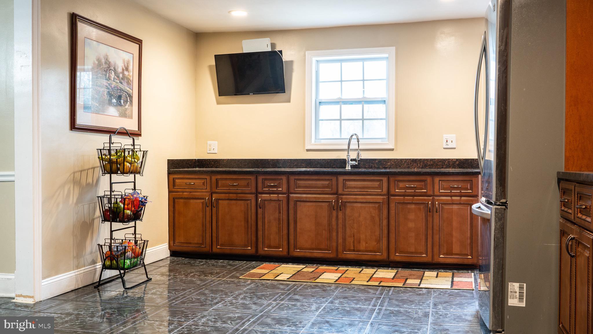 11705 Gail Street Silver Spring, MD 20902 - Photo 9 of 27