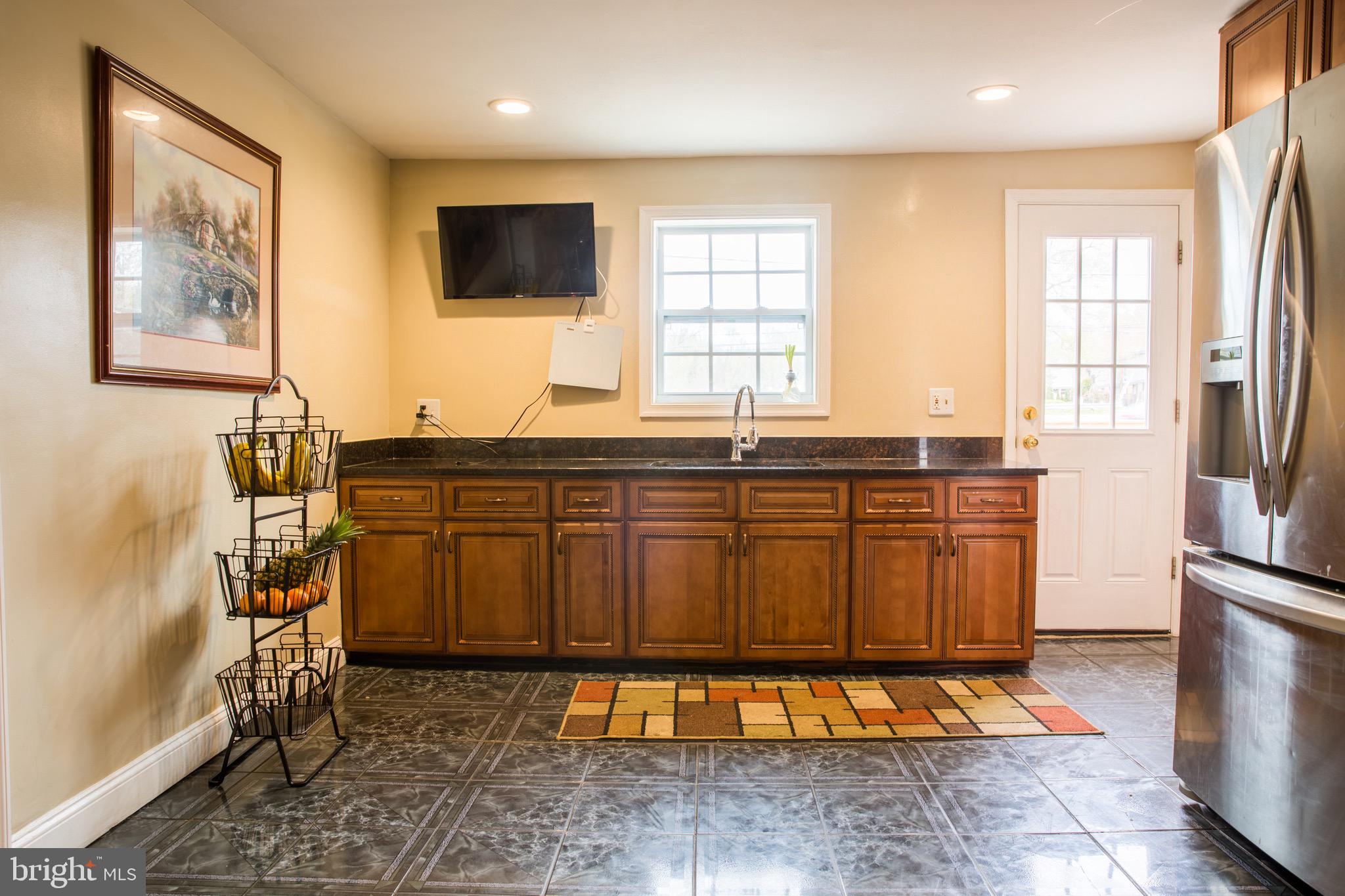 11705 Gail Street Silver Spring, MD 20902 - Photo 10 of 27