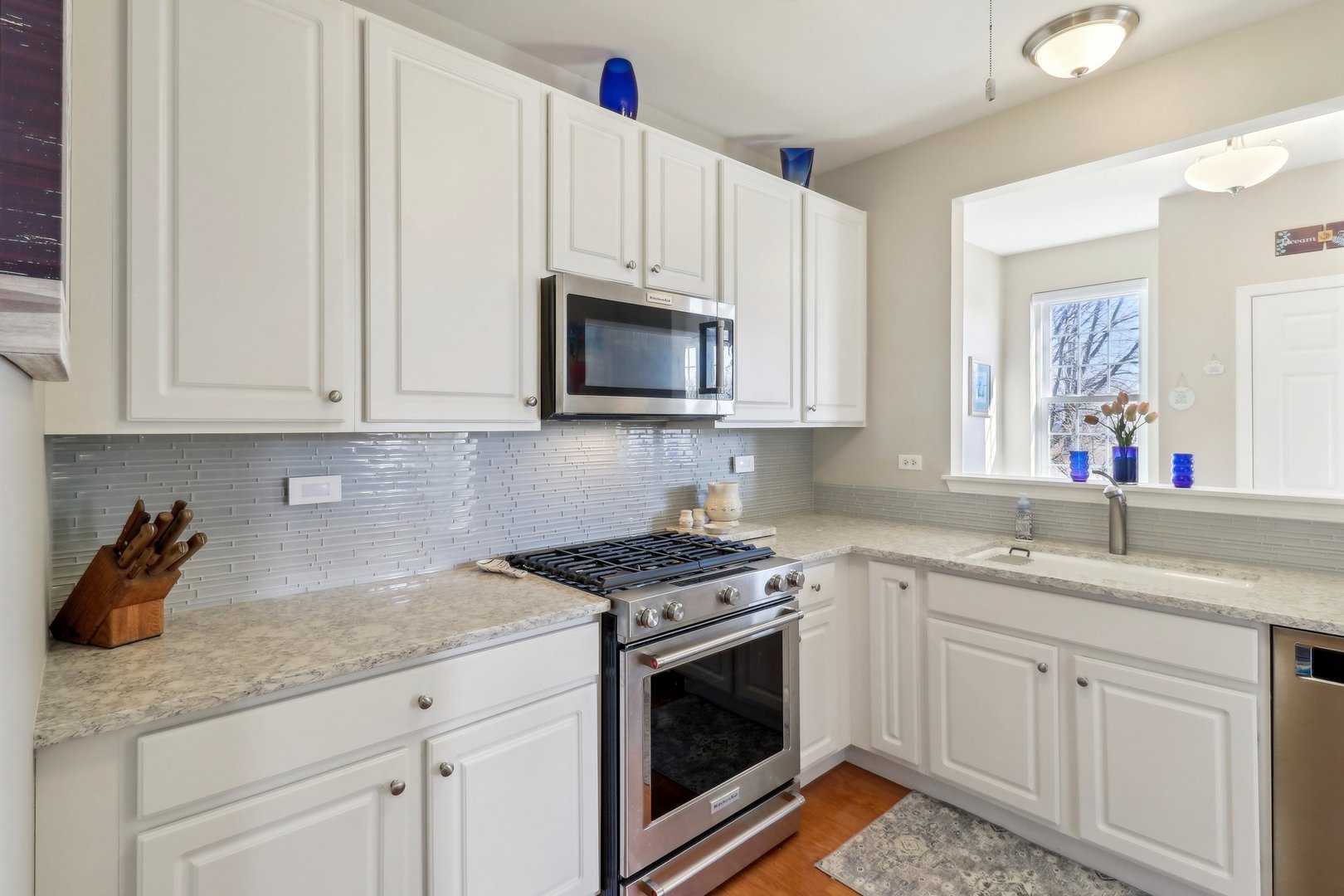 2433 Golf Ridge Circle Naperville, IL 60563 - Photo 11 of 31