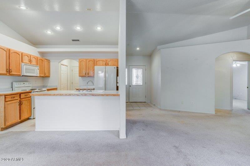 503 North Blue Spruce Road Payson, AZ 85541 - Photo 9 of 27 Kitchen & Dining (2)