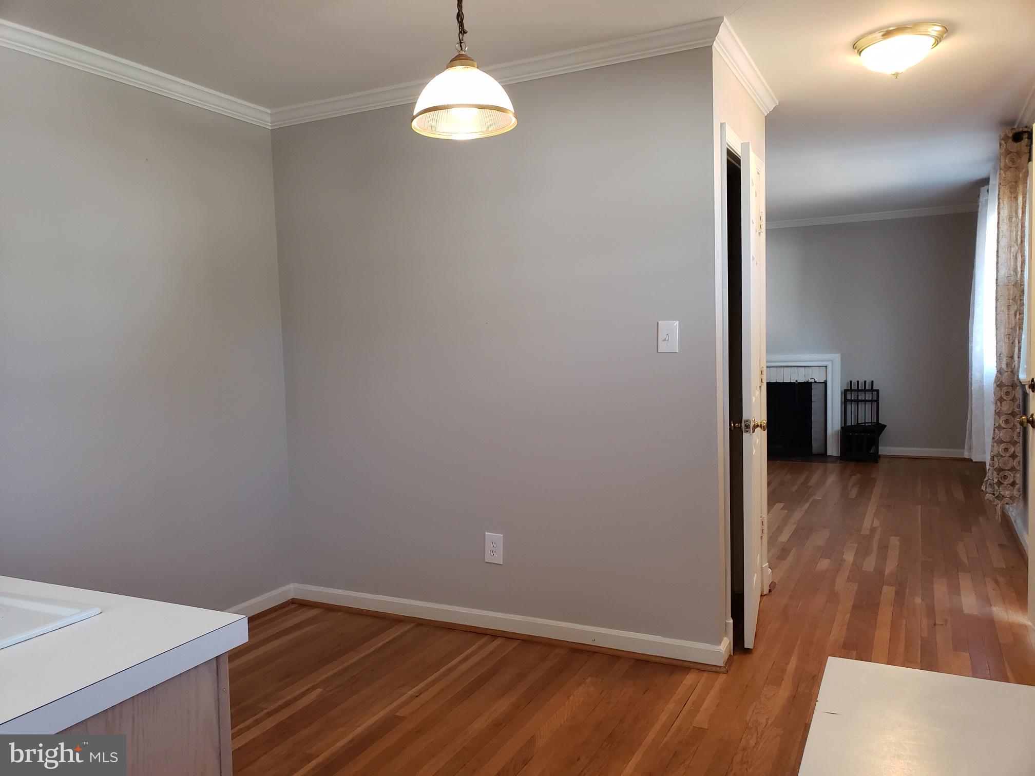 6404 Winnepeg Road Bethesda, MD 20817 - Photo 3 of 19