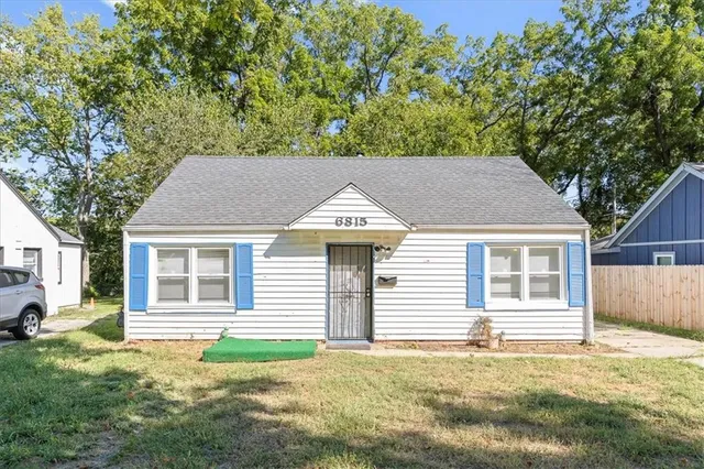 $99,000 | 6815 South Benton Avenue, Kansas City, MO 64132