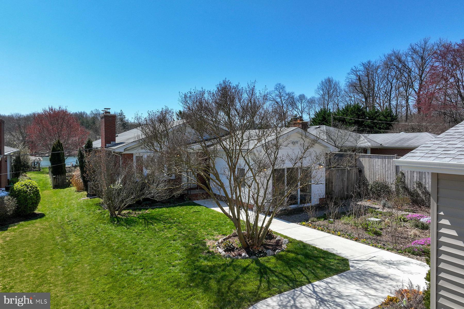1921 Orchard Point Road Pasadena, MD 21122 - Photo 5 of 48 A lovely entrance