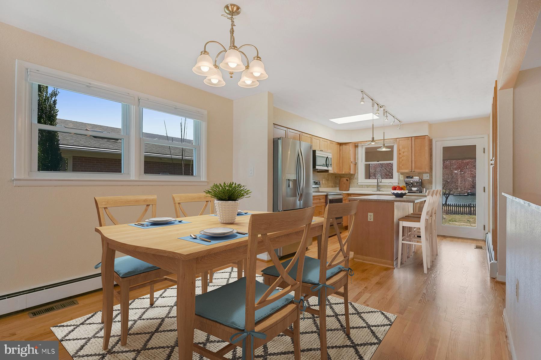1921 Orchard Point Road Pasadena, MD 21122 - Photo 9 of 48 Dining area