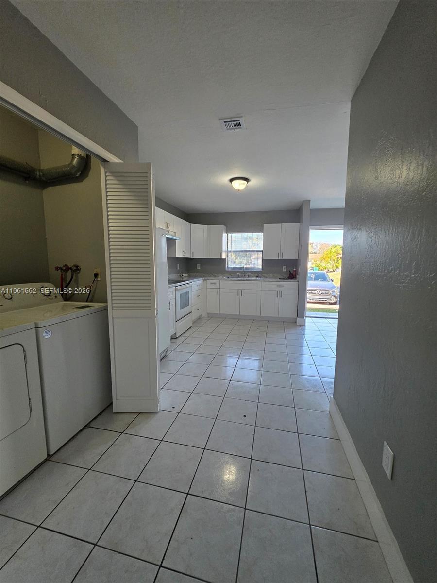 28156 Southwest 142nd Court Homestead, FL 33033 - Photo 16 of 32