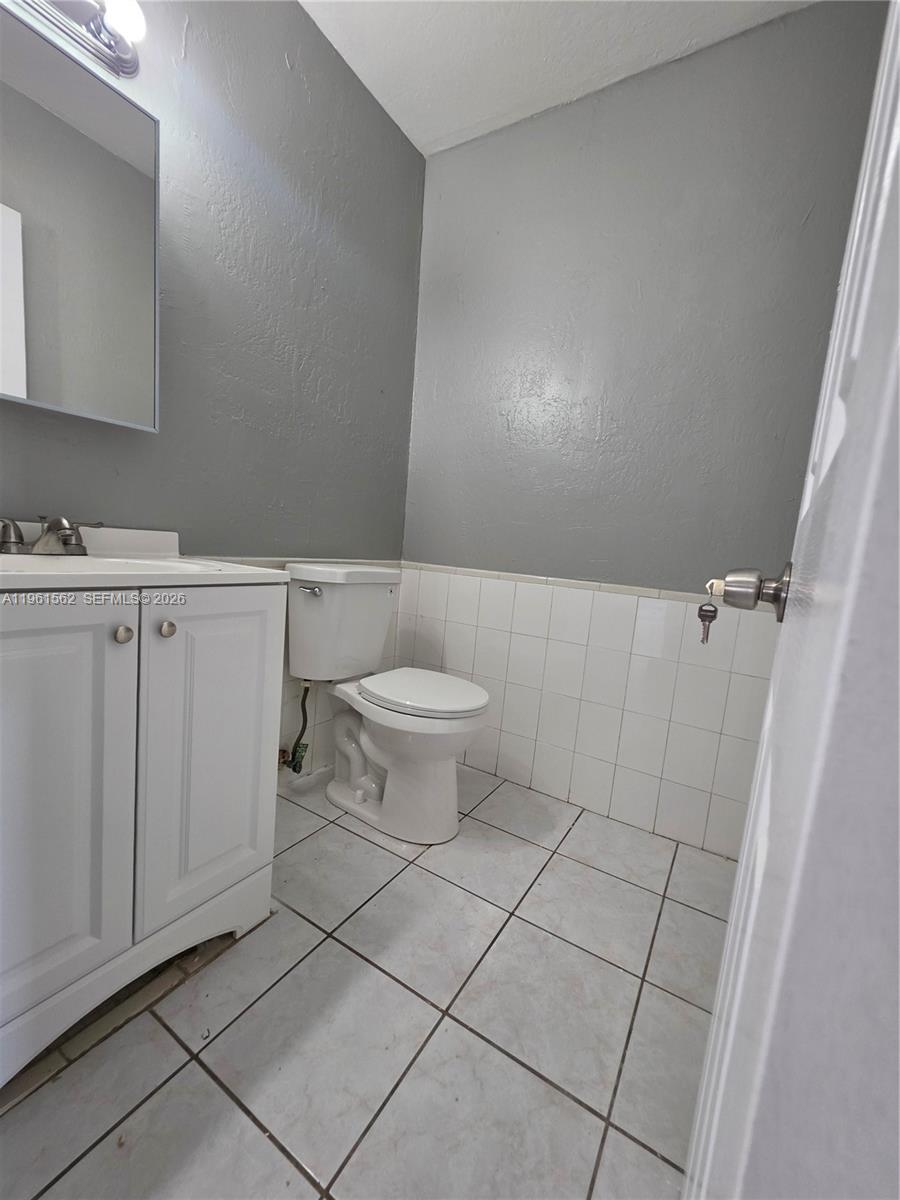28156 Southwest 142nd Court Homestead, FL 33033 - Photo 17 of 32