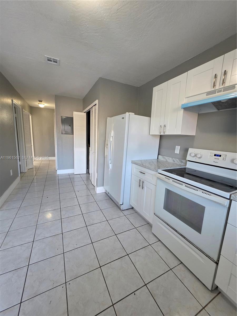 28156 Southwest 142nd Court Homestead, FL 33033 - Photo 20 of 32