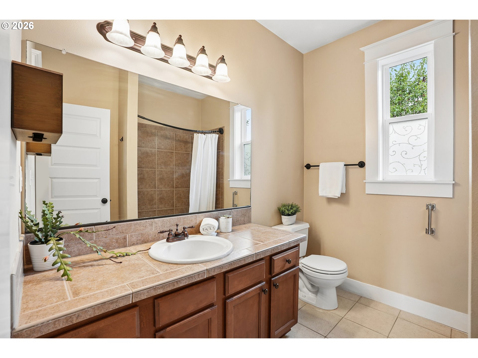 3262 Northeast Rosa Parks Way Portland, OR 97211 - Photo 24 of 33