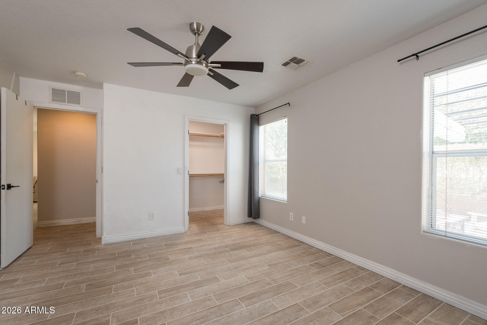 1239 East Fremont Road Phoenix, AZ 85042 - Photo 7 of 20
