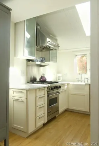 $7,000 | 9 Rowland Place, Westport, CT 06880