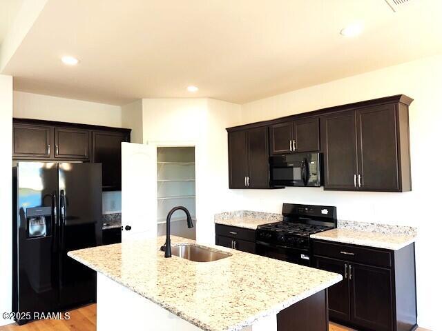 208 Wakely Court Lafayette, LA 70506 - Photo 4 of 19 IMG_6995