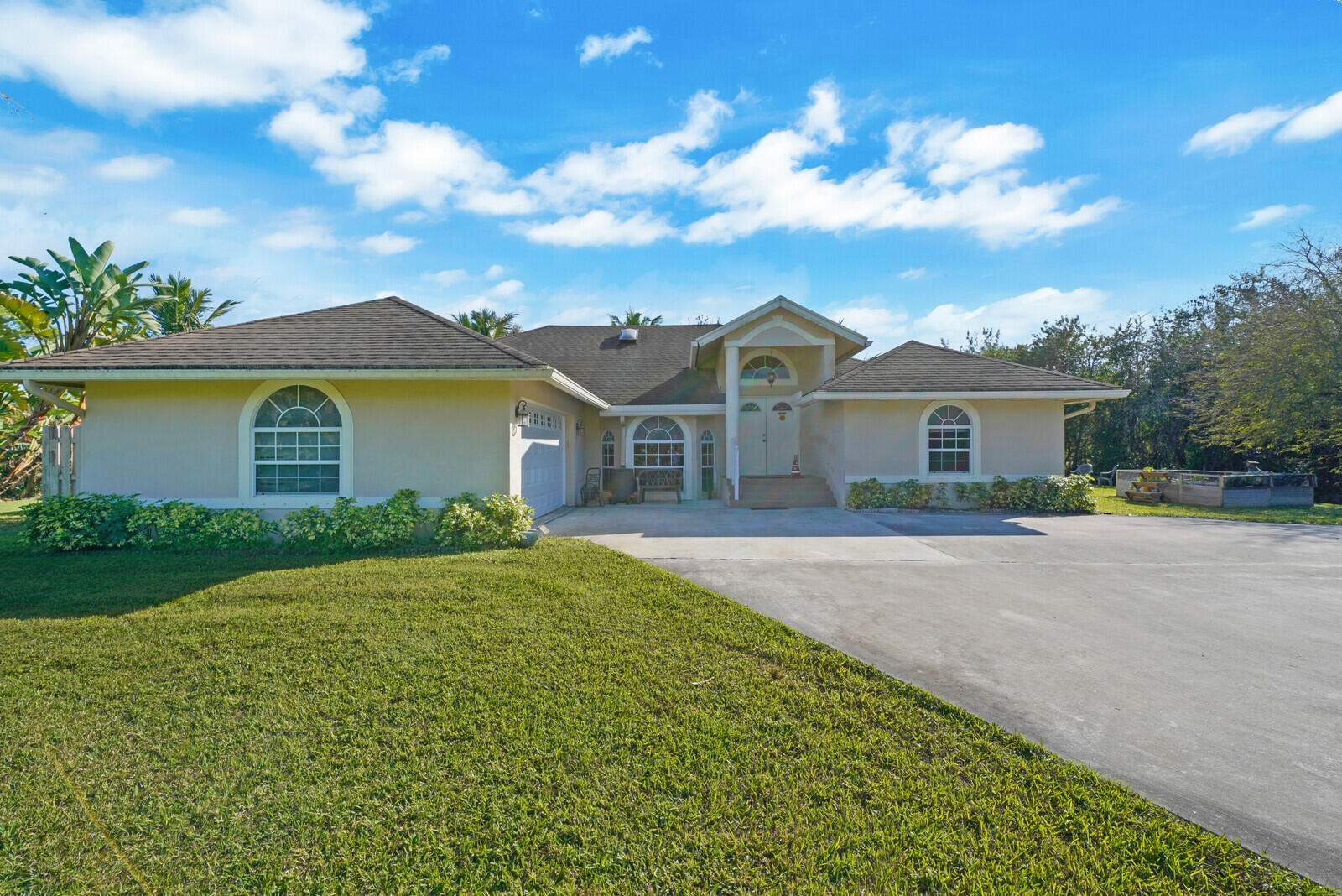 16762 63rd Road North The Acreage, FL 33470 - Photo 1 of 49 01_Image_1_mls