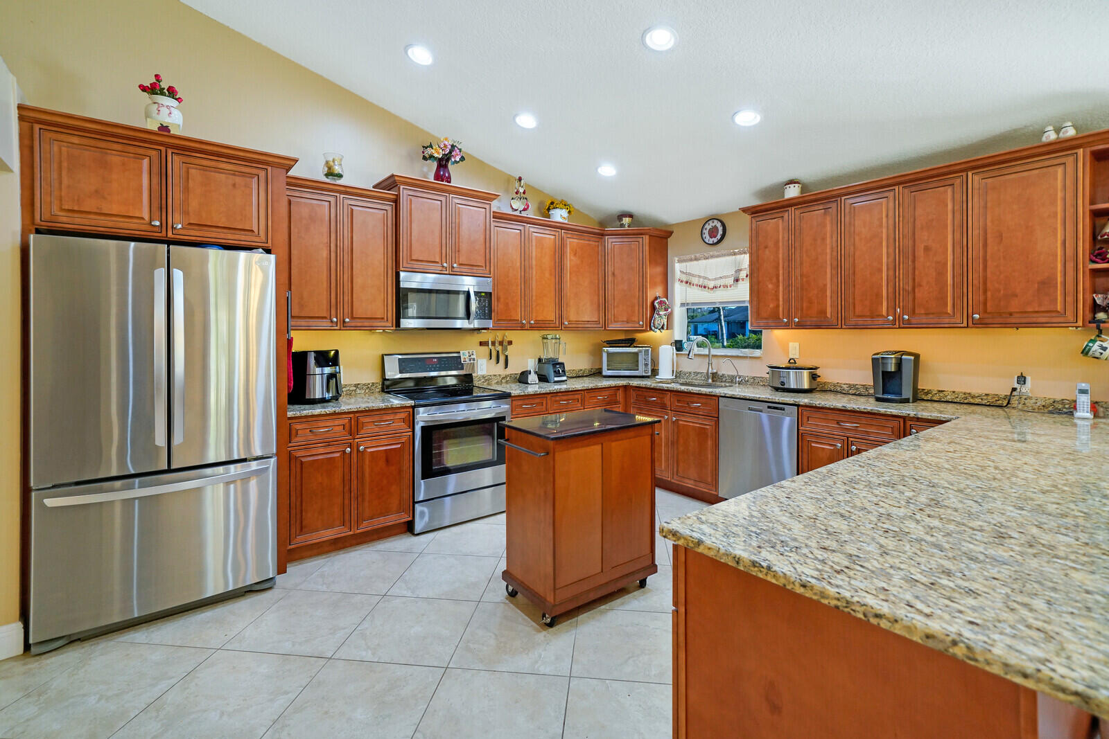 16762 63rd Road North The Acreage, FL 33470 - Photo 11 of 49 11_Image_11_mls