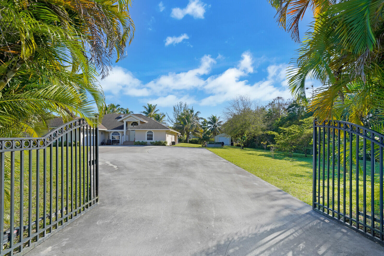 16762 63rd Road North The Acreage, FL 33470 - Photo 3 of 49 03_Image_3_mls